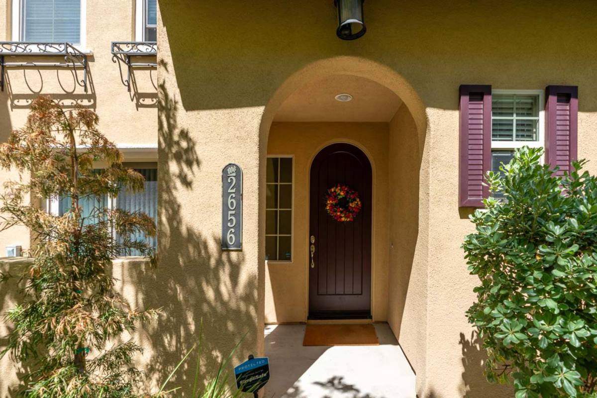 Townhouse for rent at 2656 Escala Circle, San Diego, CA 92108