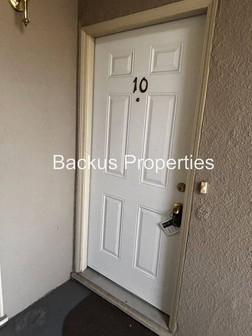 Apartment for rent at 225 W Alisal St, Salinas, CA 93901