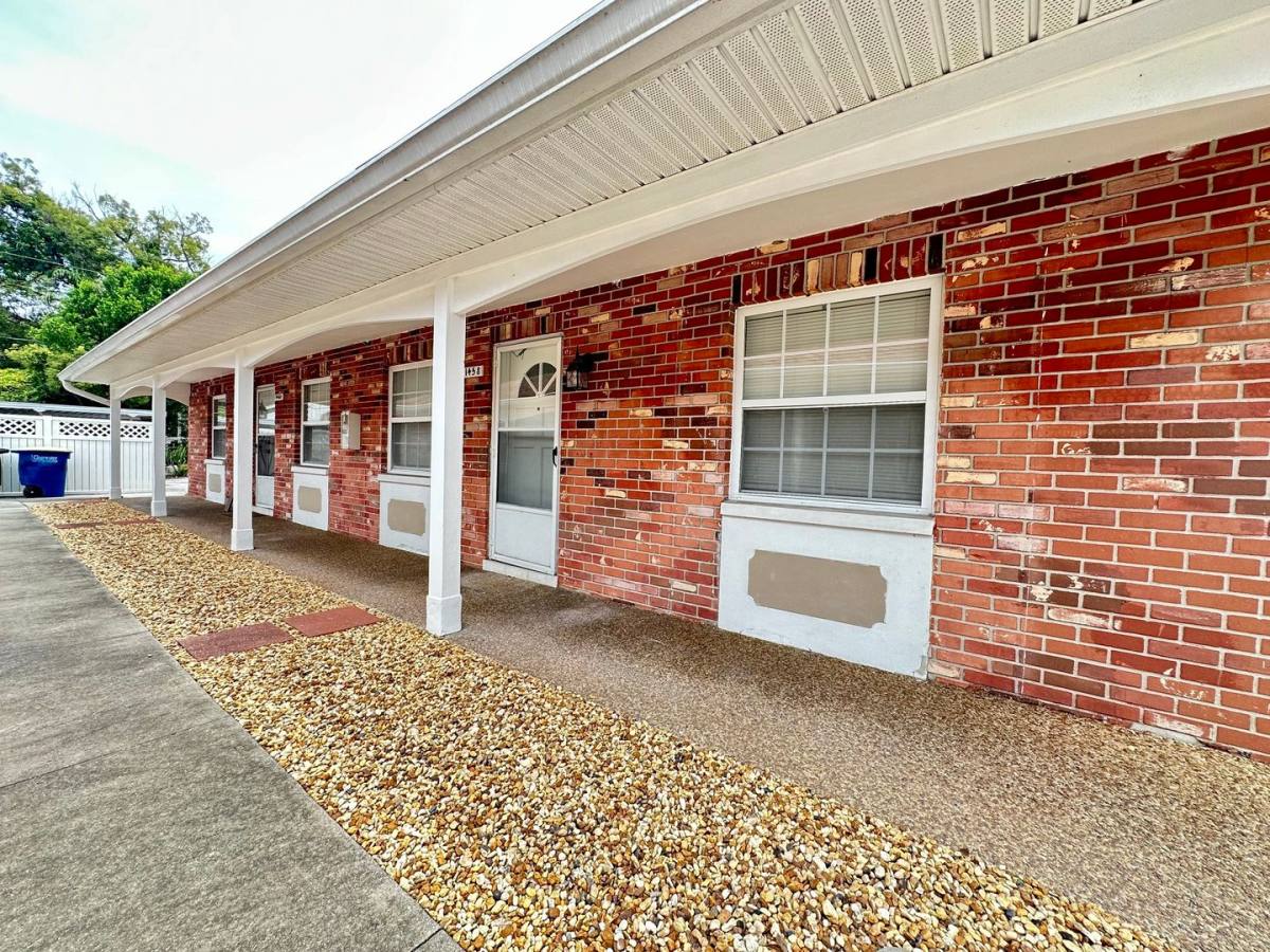 House for rent at 1458 Cleveland St, Clearwater, FL 33755