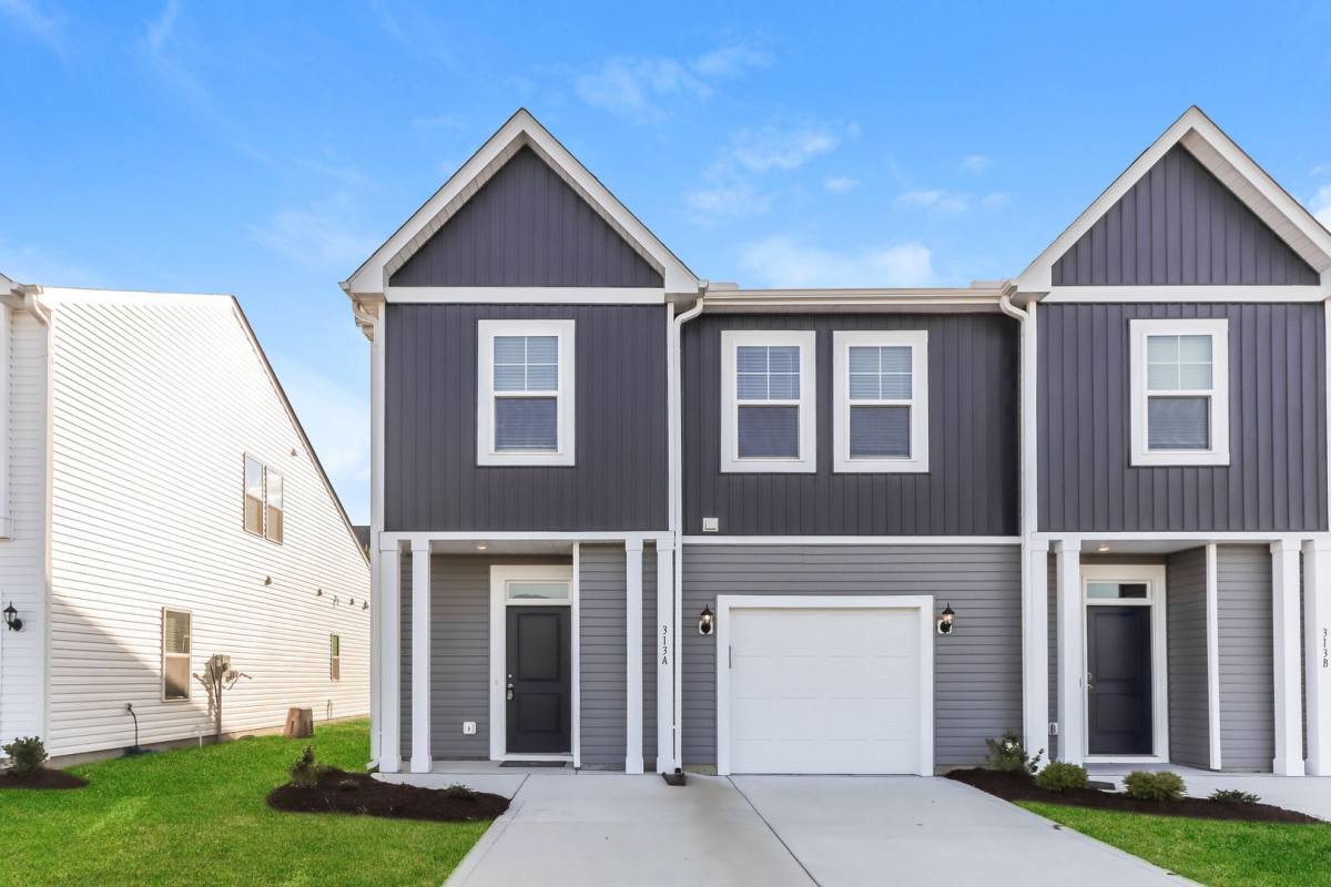 Townhouse for rent at 313 Parkington Lane #A, Calabash, NC 28467