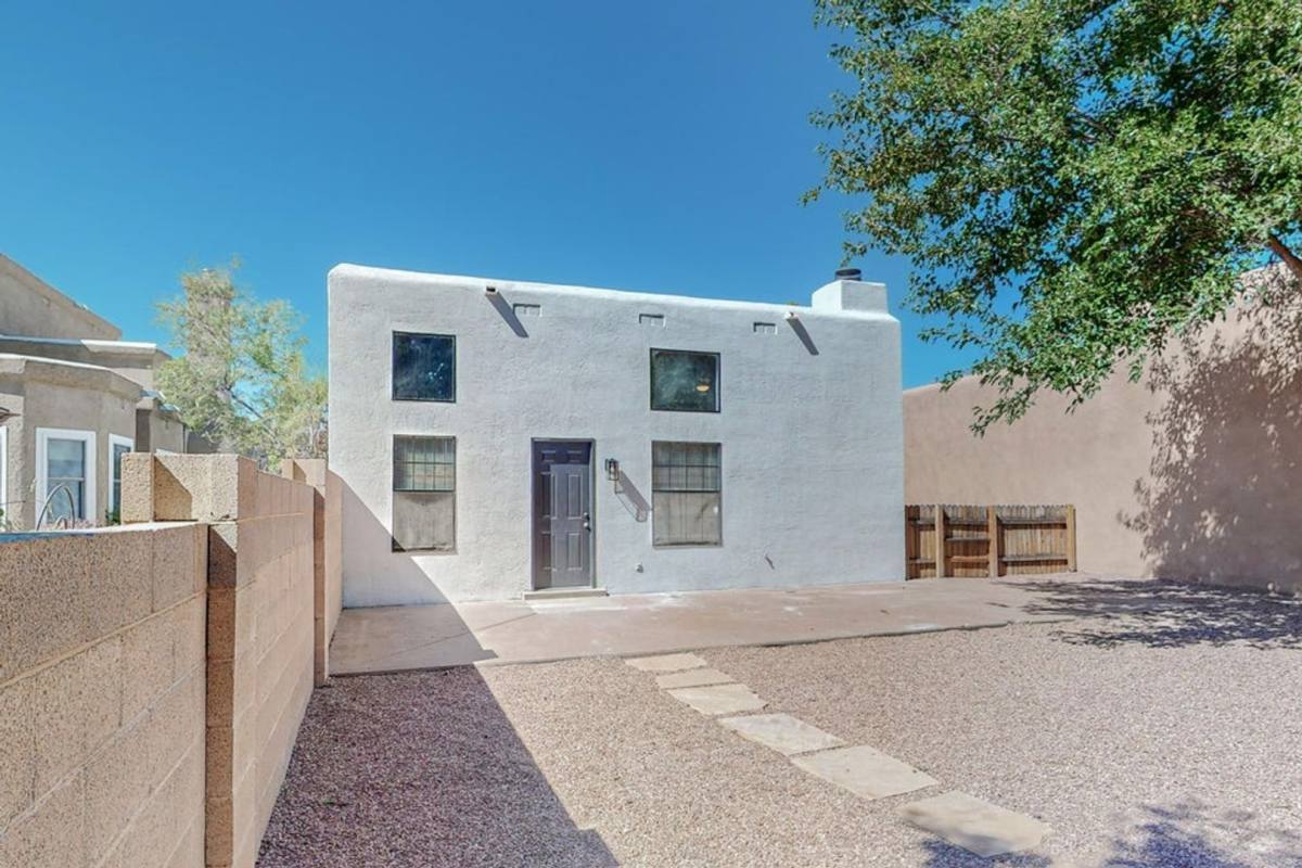 House for rent at 5228 Saratoga Court NW, Albuquerque, NM 87120