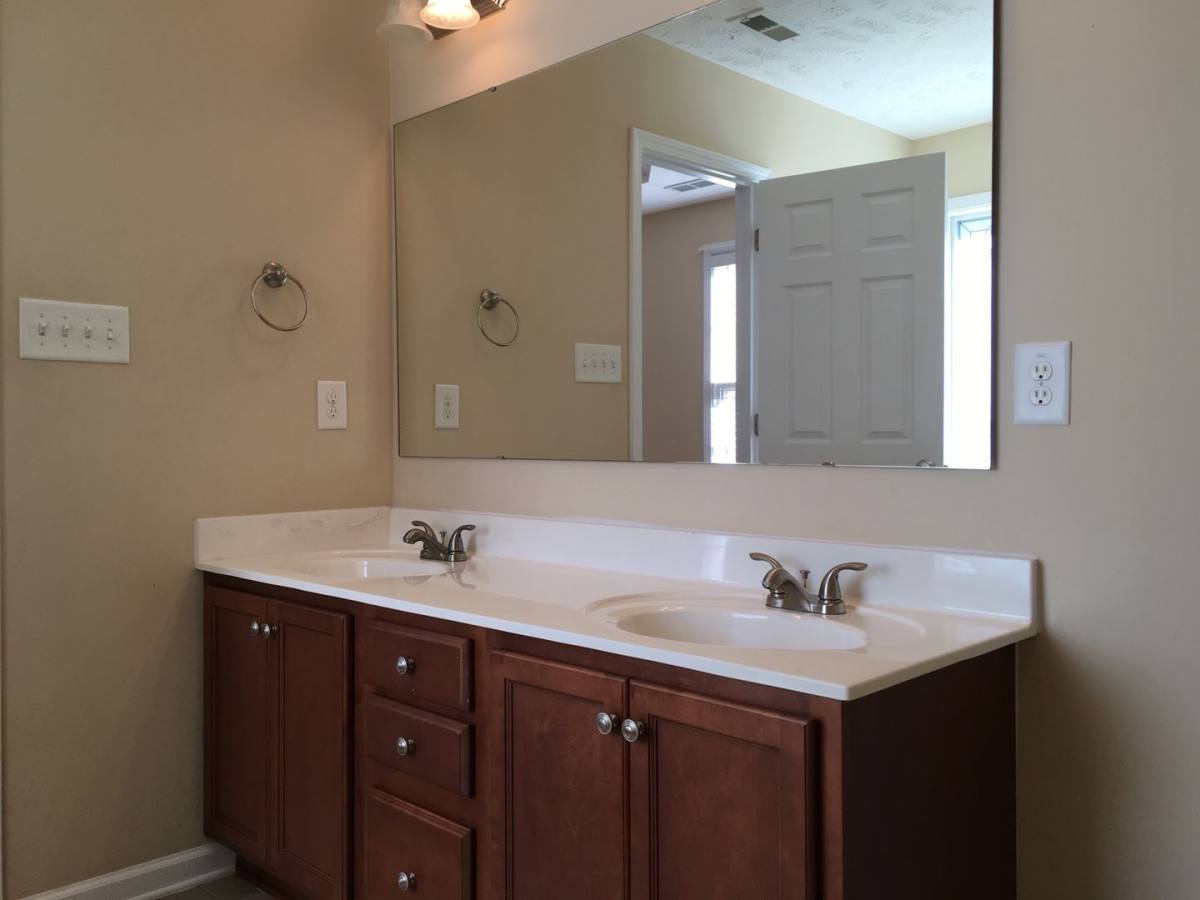 House for rent at 241 Collinwood Dr, Raeford, NC 28376
