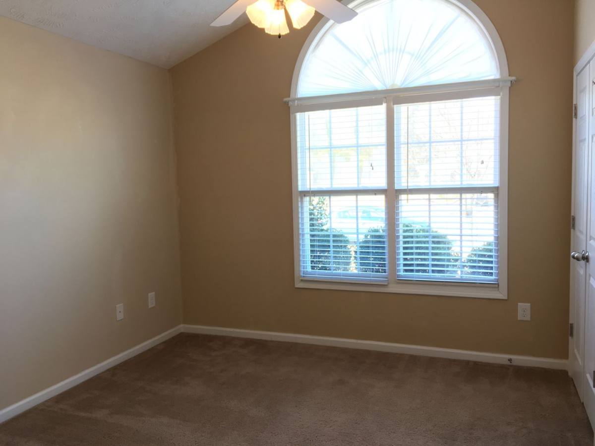 House for rent at 241 Collinwood Dr, Raeford, NC 28376