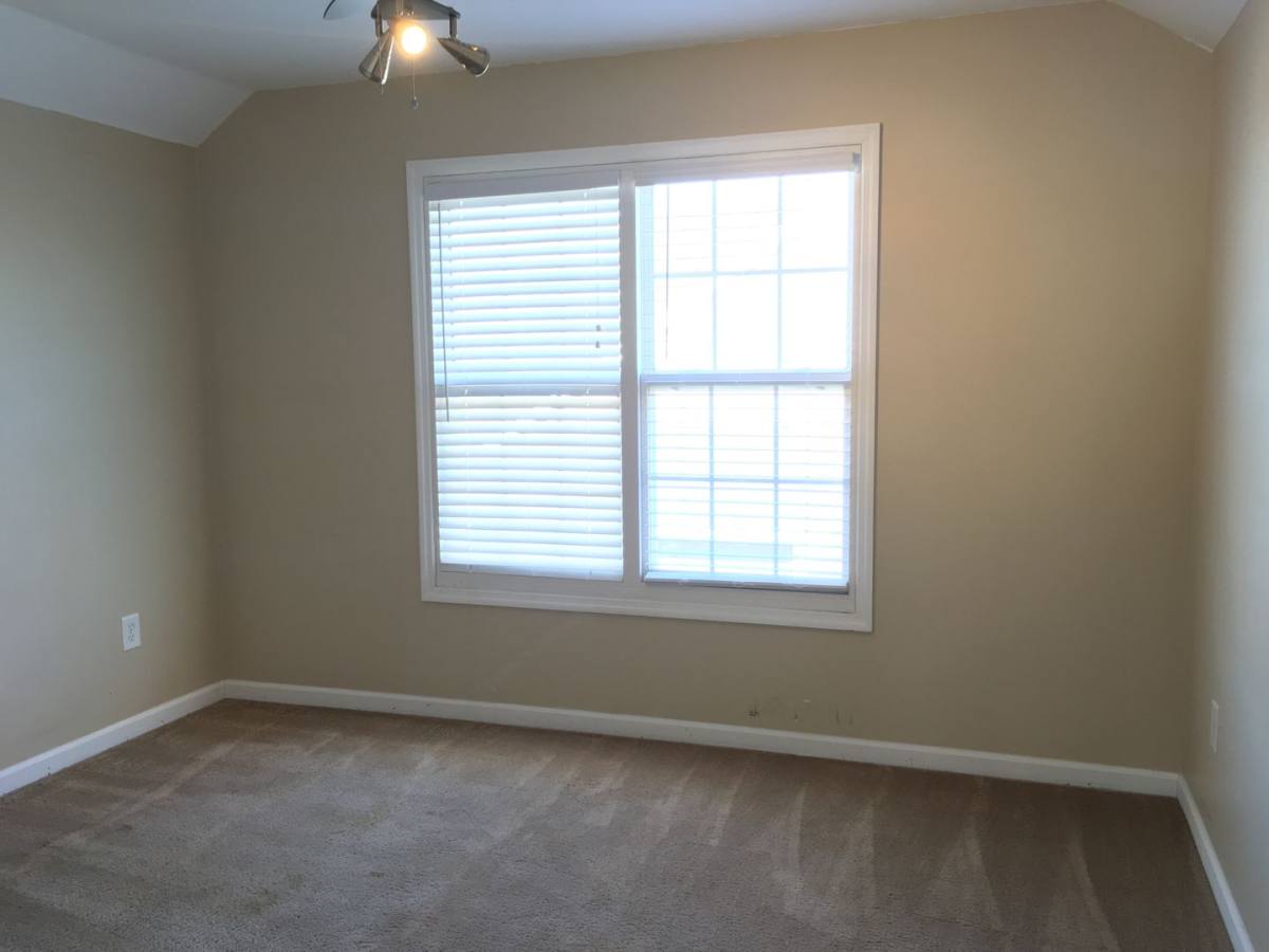 House for rent at 241 Collinwood Dr, Raeford, NC 28376