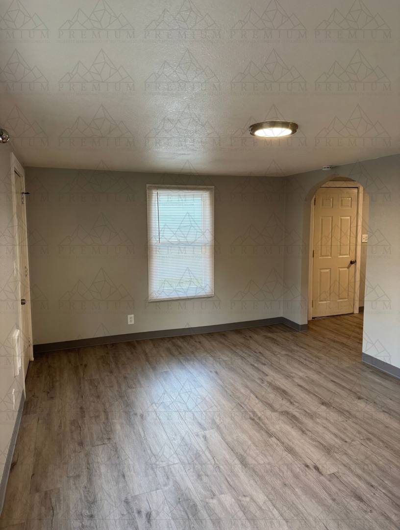 Apartment for rent at 7th St, The Dalles, OR 97058