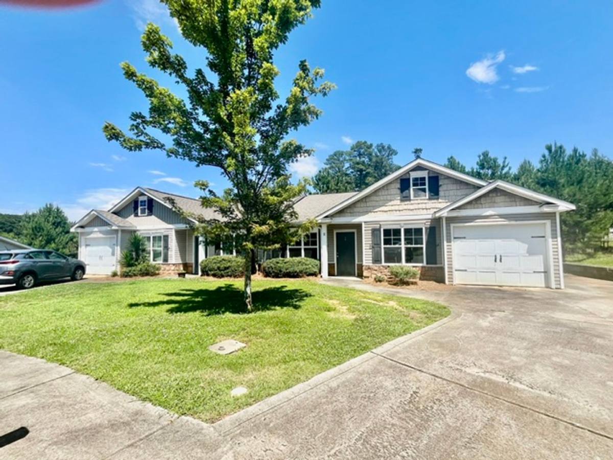Apartment for rent at 9-11 Chesney Dr, Rome, GA 30165