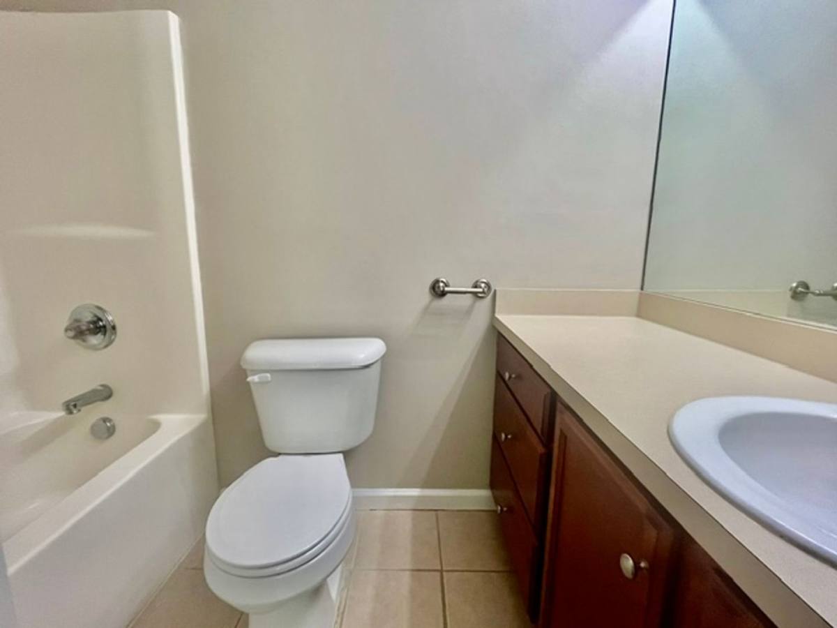 Apartment for rent at 9-11 Chesney Dr, Rome, GA 30165