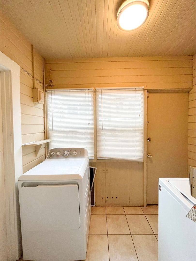 Apartment for rent at 2801 H St, Sacramento, CA 95816