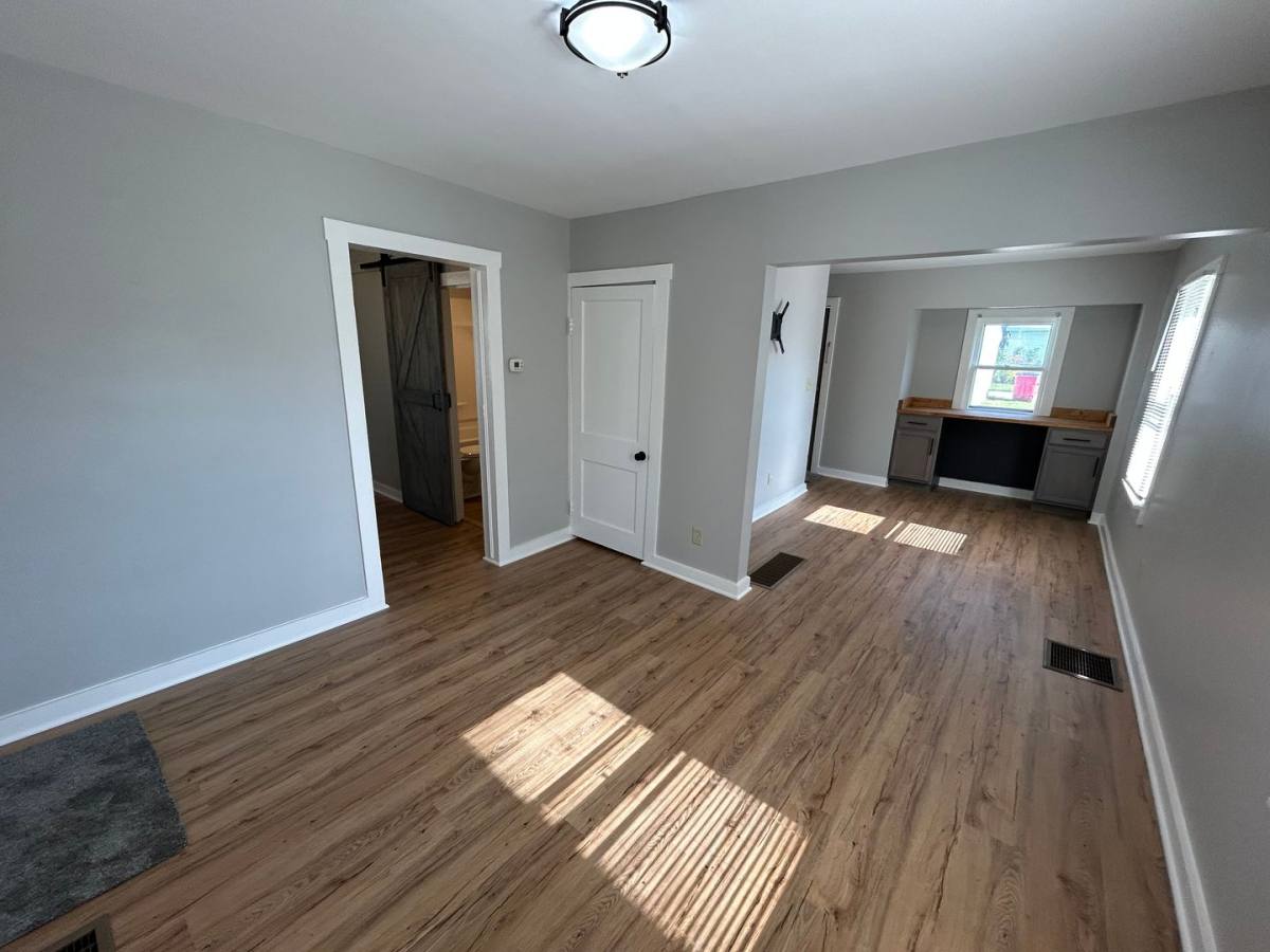 Apartment for rent at 2023 Broadway St, Quincy, IL 62301