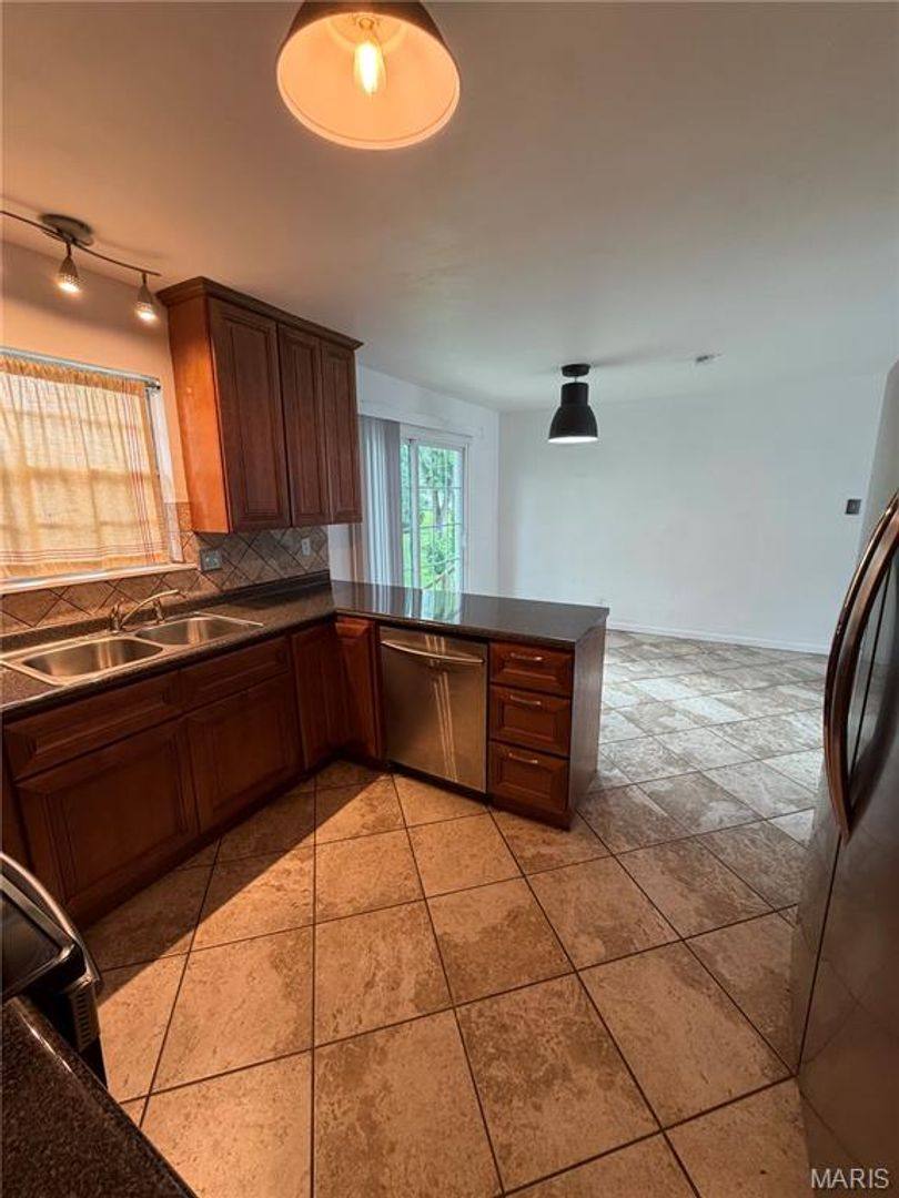 House for rent at 713 Plaza Dr, O Fallon, MO 63366