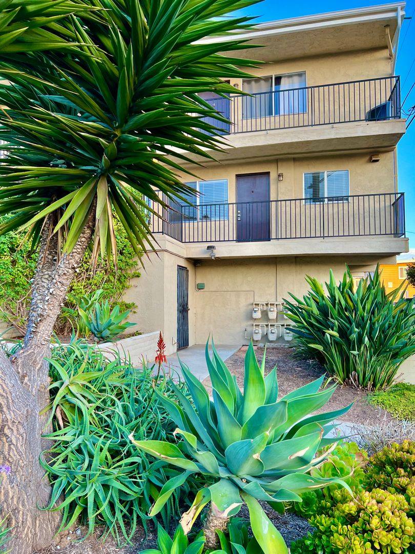 Apartment for rent at 201 S Horne St, Oceanside, CA 92054