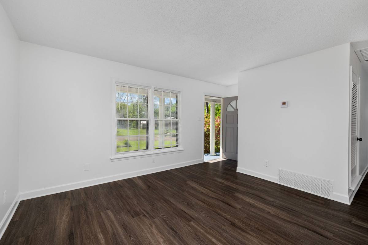 House for rent at 8228 Brooksville Cove, Southaven, MS 38671