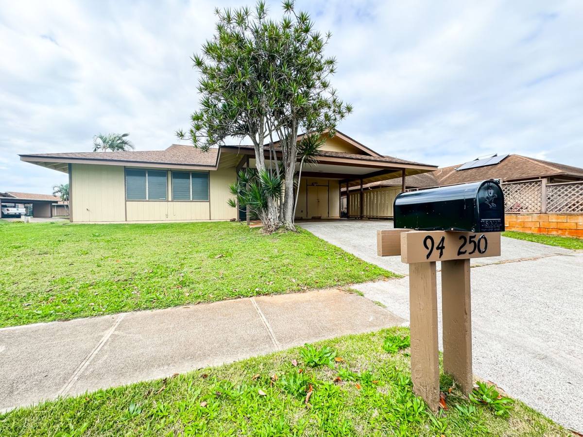 House for rent at 94-250 Ihuanu Place, Mililani, HI 96789