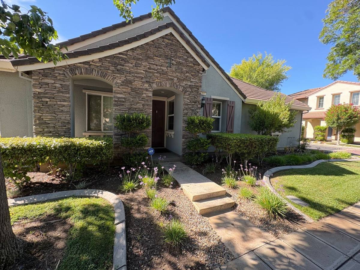 House for rent at 310 W Viento St, Tracy, CA 95391
