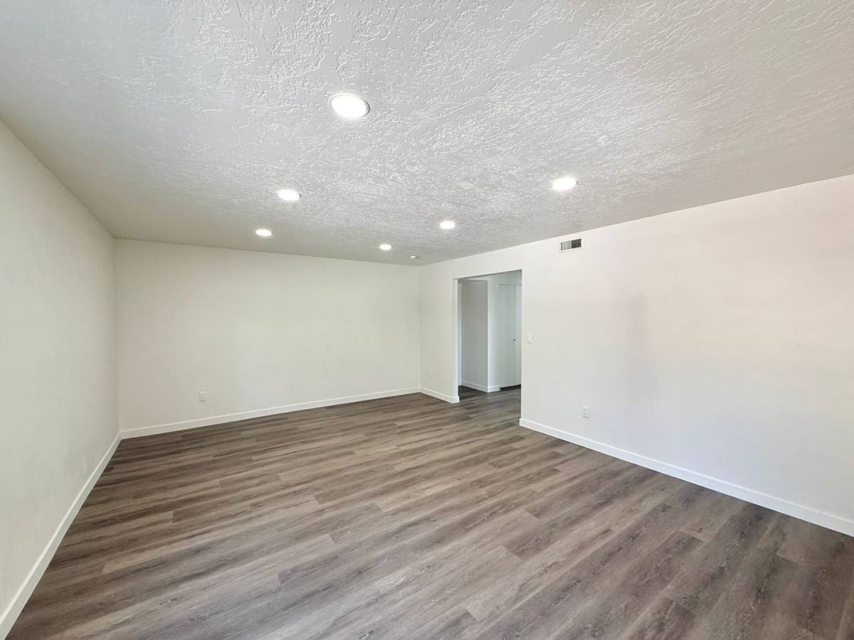 Townhouse for rent at 3053 Branch Dr, Salt Lake City, UT 84117
