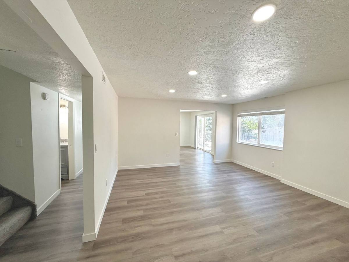 Townhouse for rent at 3053 Branch Dr, Salt Lake City, UT 84117