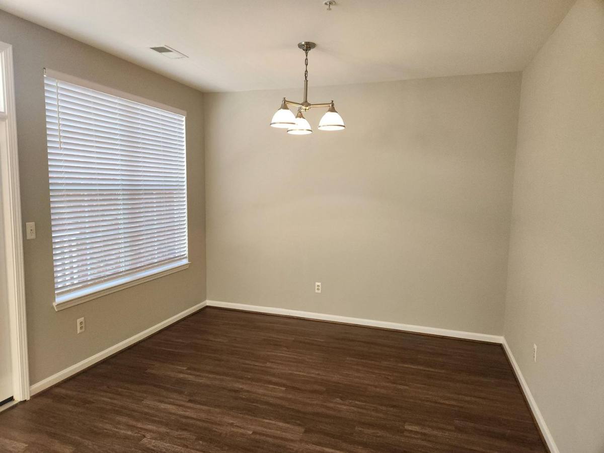 Townhouse for rent at 737 Woodland Creek Way, Midlothian, VA 23114