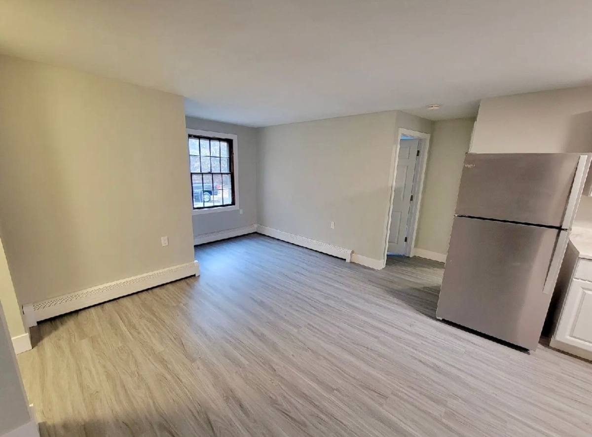 Apartment for rent at 2 Main St, Kingston, NH 03848