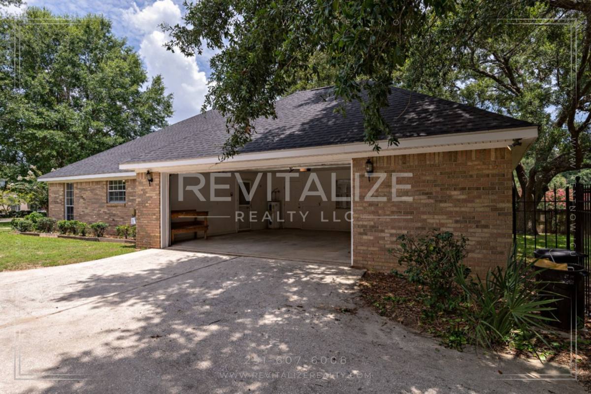 House for rent at 3764 Branch Dr, Semmes, AL 36575