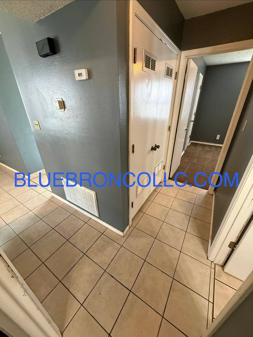 Apartment for rent at 203 Sky Vue Dr, Raymore, MO 64083