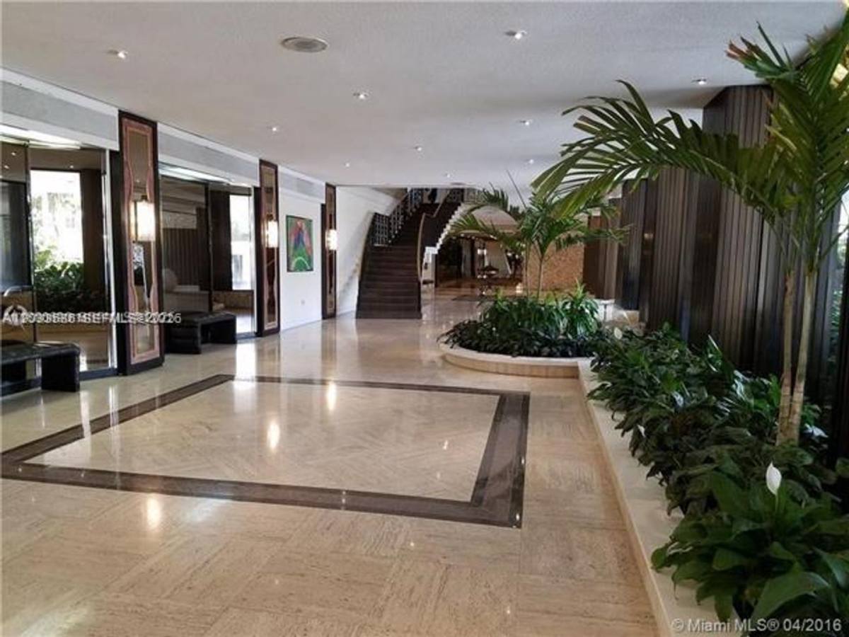 Condo for rent at 5555 Collins Ave, Miami Beach, FL 33140