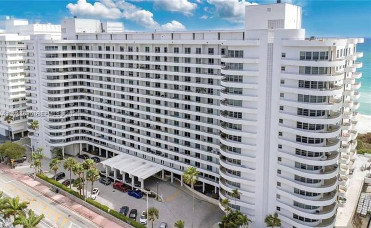 Condo for rent at 5555 Collins Ave, Miami Beach, FL 33140