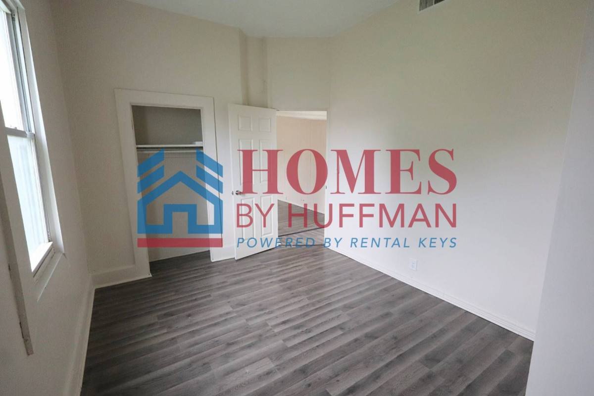 House for rent at 1013 N Garvin St, Evansville, IN 47711
