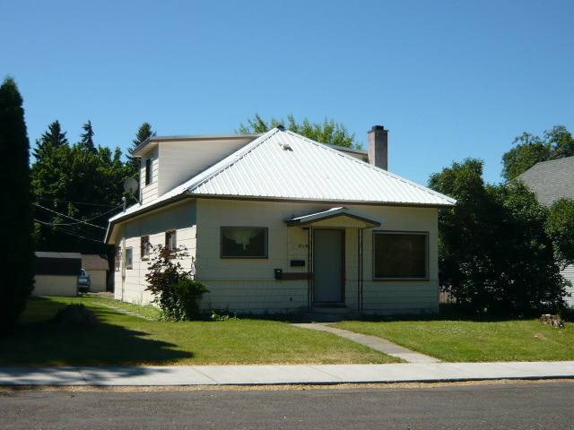 Apartment for rent at 306 W 9th Ave, Ellensburg, WA 98926
