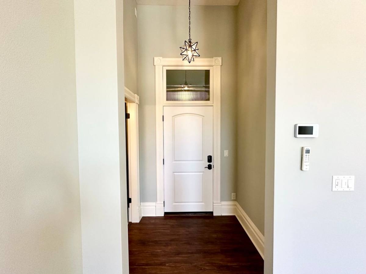 Apartment for rent at 307 N Pearl St, Ellensburg, WA 98926