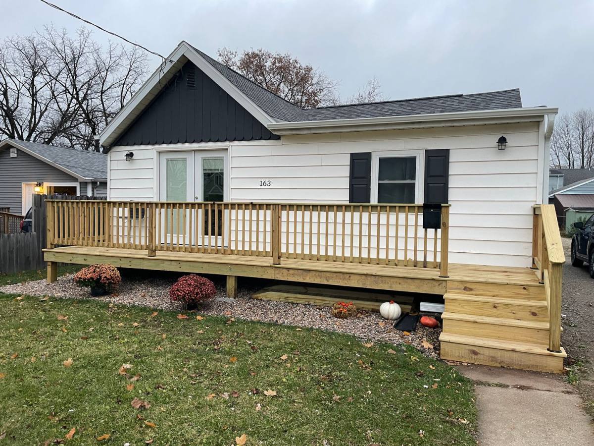 House for rent at 163 Plummer Ave, Neenah, WI 54956