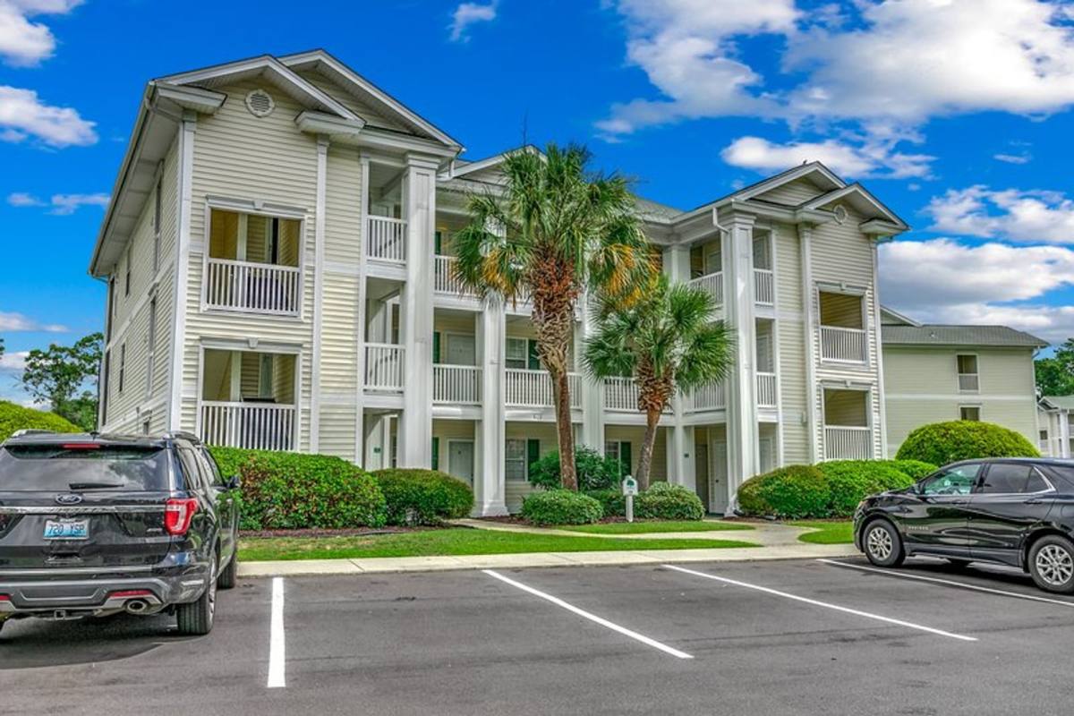 Condo for rent at 549 White River Dr #14-G, Myrtle Beach, SC 29579