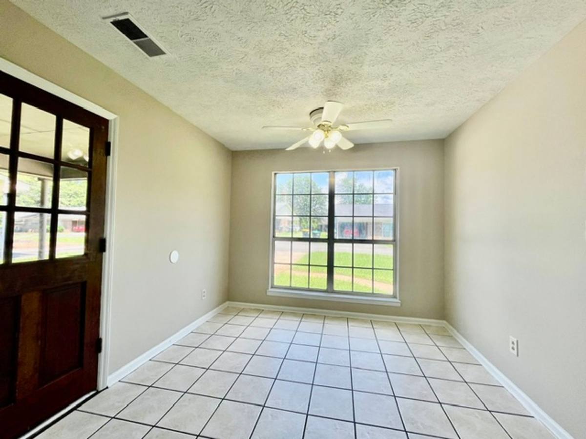 Apartment for rent at 8 Fountain Square, Rome, GA 30165