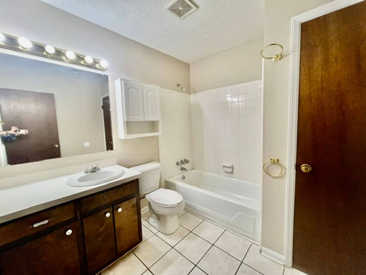 Apartment for rent at 8 Fountain Square, Rome, GA 30165