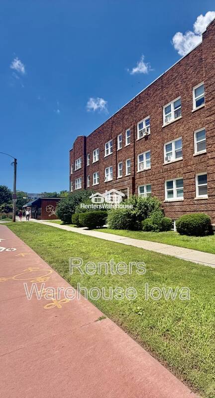 Apartment for rent at 3607 Ingersoll Ave, Des Moines, IA 50312