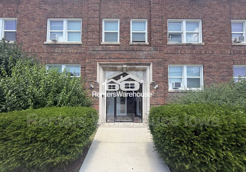 Apartment for rent at 3607 Ingersoll Ave, Des Moines, IA 50312