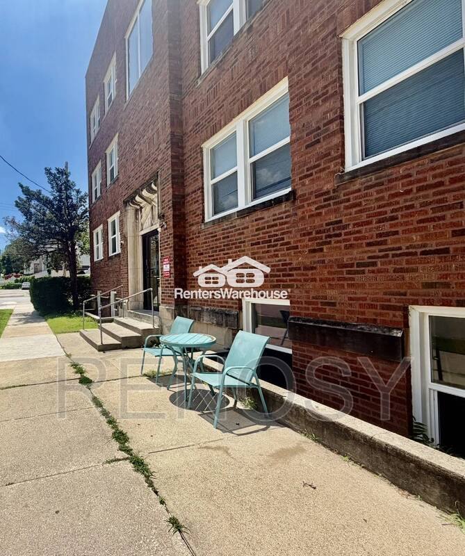 Apartment for rent at 3607 Ingersoll Ave, Des Moines, IA 50312