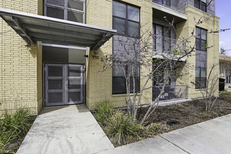 Apartment for rent at 711 S Frio St, San Antonio, TX 78207