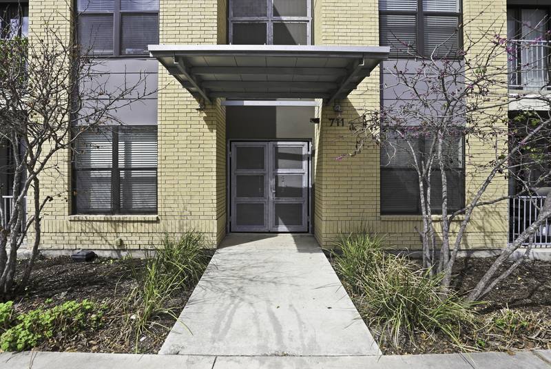Apartment for rent at 711 S Frio St, San Antonio, TX 78207