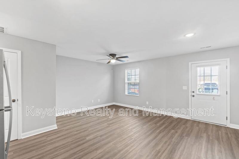 Townhouse for rent at 580 Heritage Pointe Dr, Clarksville, TN 37042