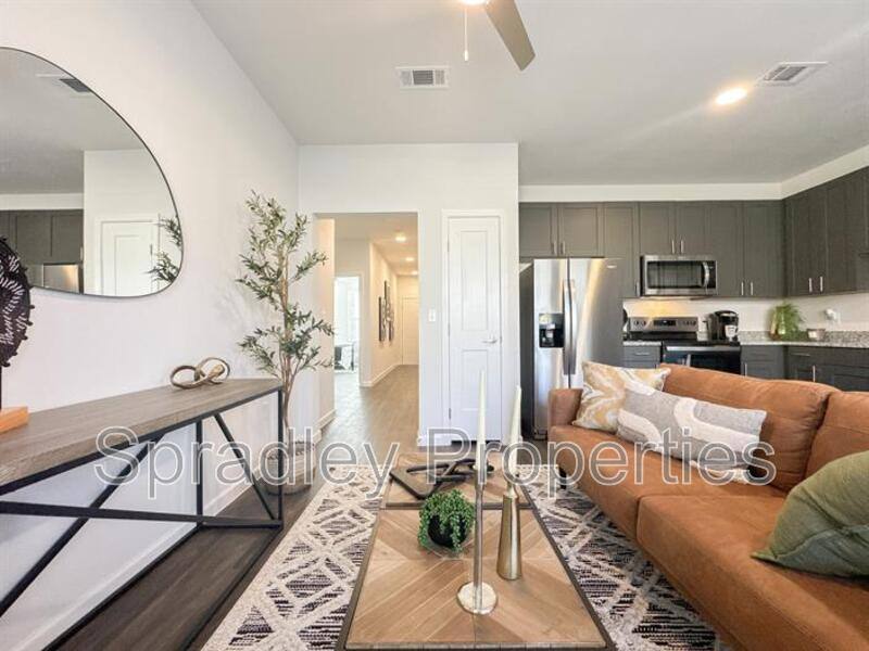 Apartment for rent at 710 Shine St, Belton, TX 76513
