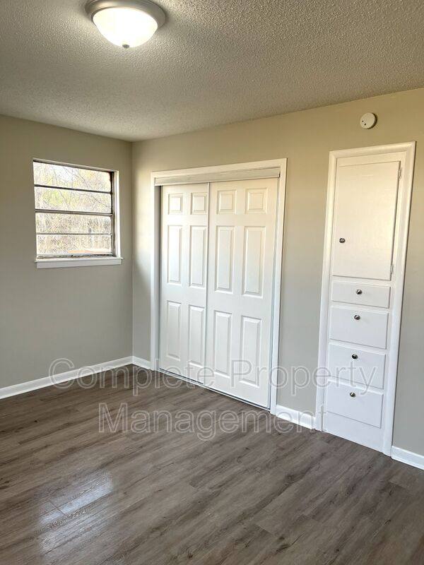 Apartment for rent at 1108 Hall St, Birmingham, AL 35217