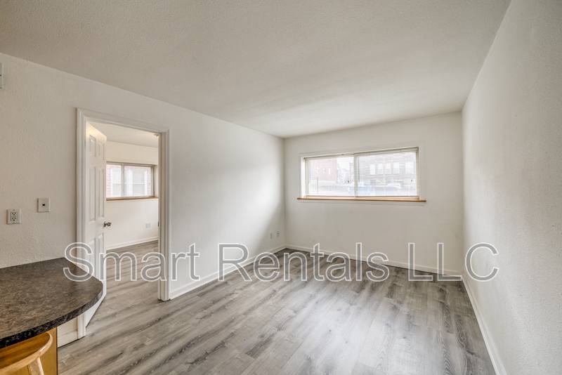 Apartment for rent at 3850 Park Ave, Saint Louis, MO 63110