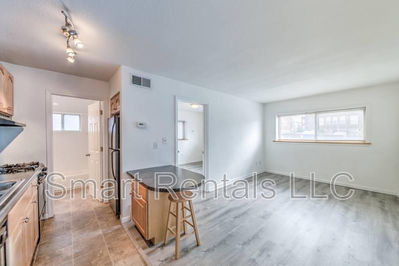 Apartment for rent at 3850 Park Ave, Saint Louis, MO 63110