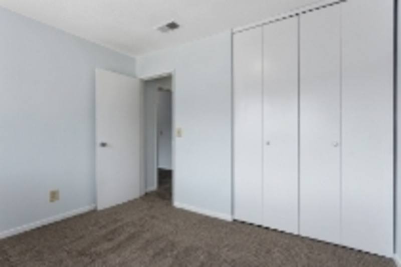 Apartment for rent at 8704 Wornall Rd, Kansas City, MO 64114