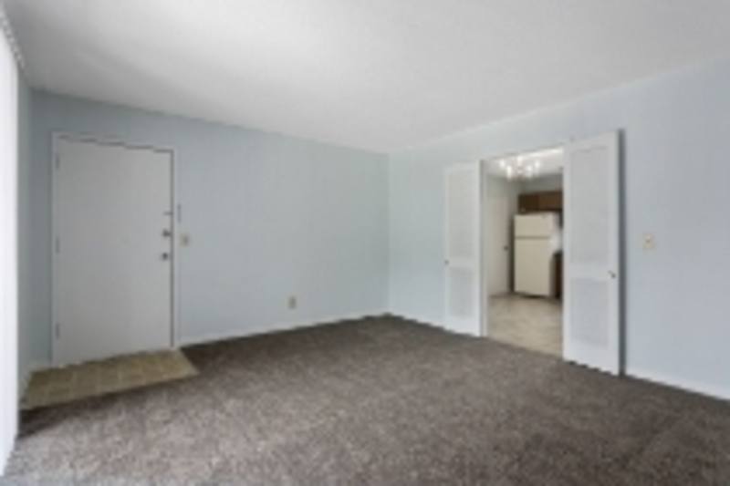 Apartment for rent at 8704 Wornall Rd, Kansas City, MO 64114