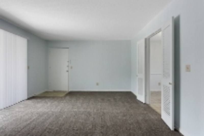 Apartment for rent at 8704 Wornall Rd, Kansas City, MO 64114
