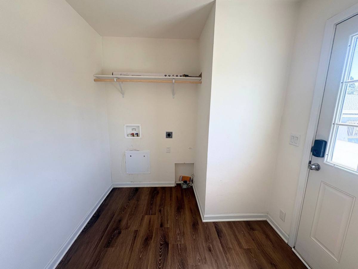 Apartment for rent at 15356 Merrill Ave, Fontana, CA 92335
