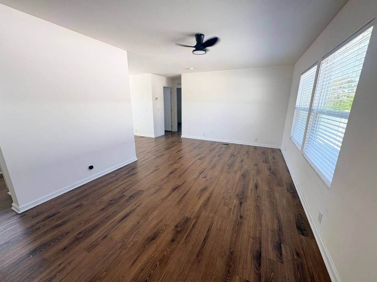 Apartment for rent at 15356 Merrill Ave, Fontana, CA 92335