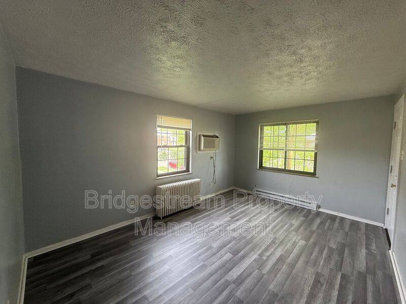 Apartment for rent at 538 Forrer Blvd, Dayton, OH 45419