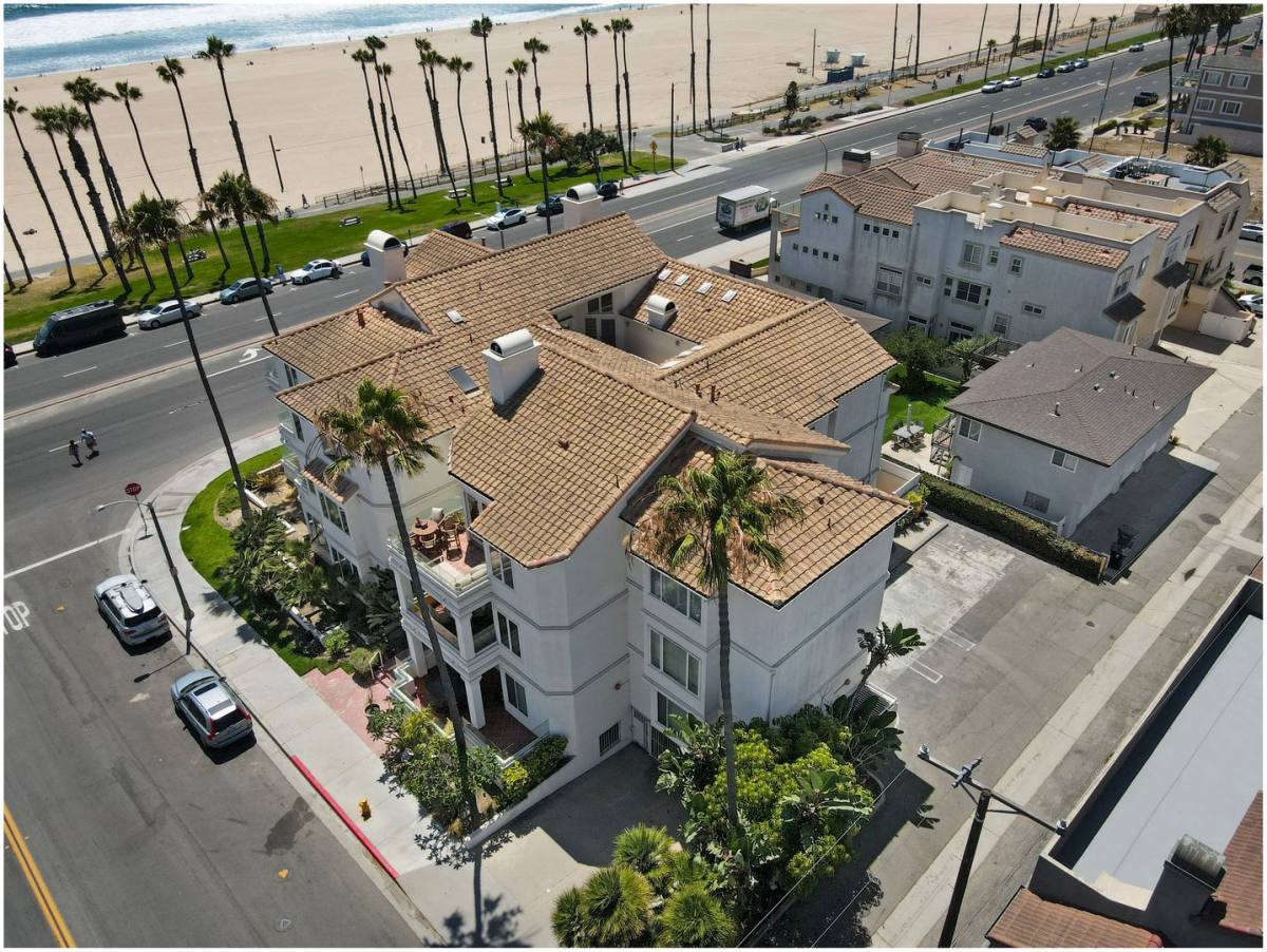 Condo for rent at 1000 Pacific Coast Highway 7, Huntington Beach, CA 92648